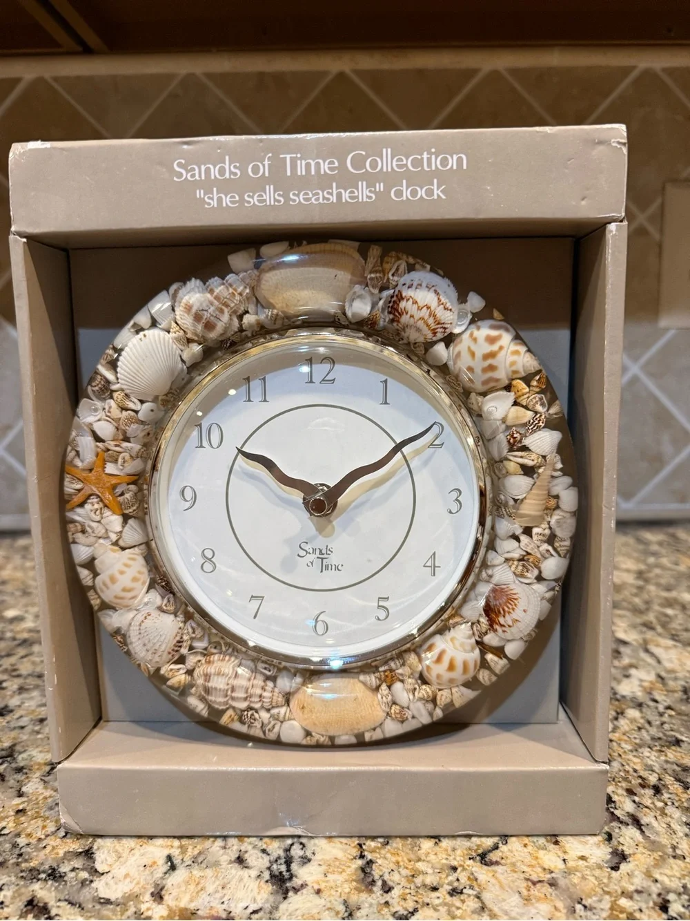 Sands of Time Collection “She Sells Seashells” Clock 8”x 8” Contains Real Shells